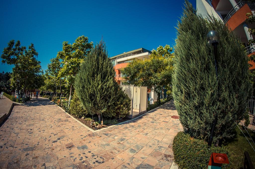 Gt Green Fort Beach Apartments Sunny Beach Dış mekan fotoğraf