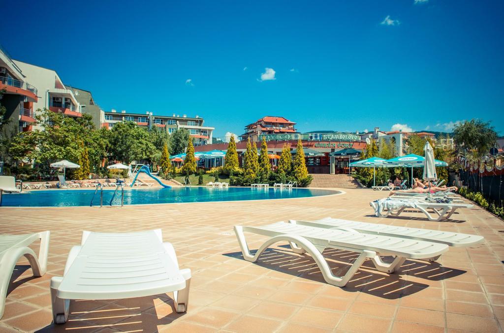 Gt Green Fort Beach Apartments Sunny Beach Dış mekan fotoğraf