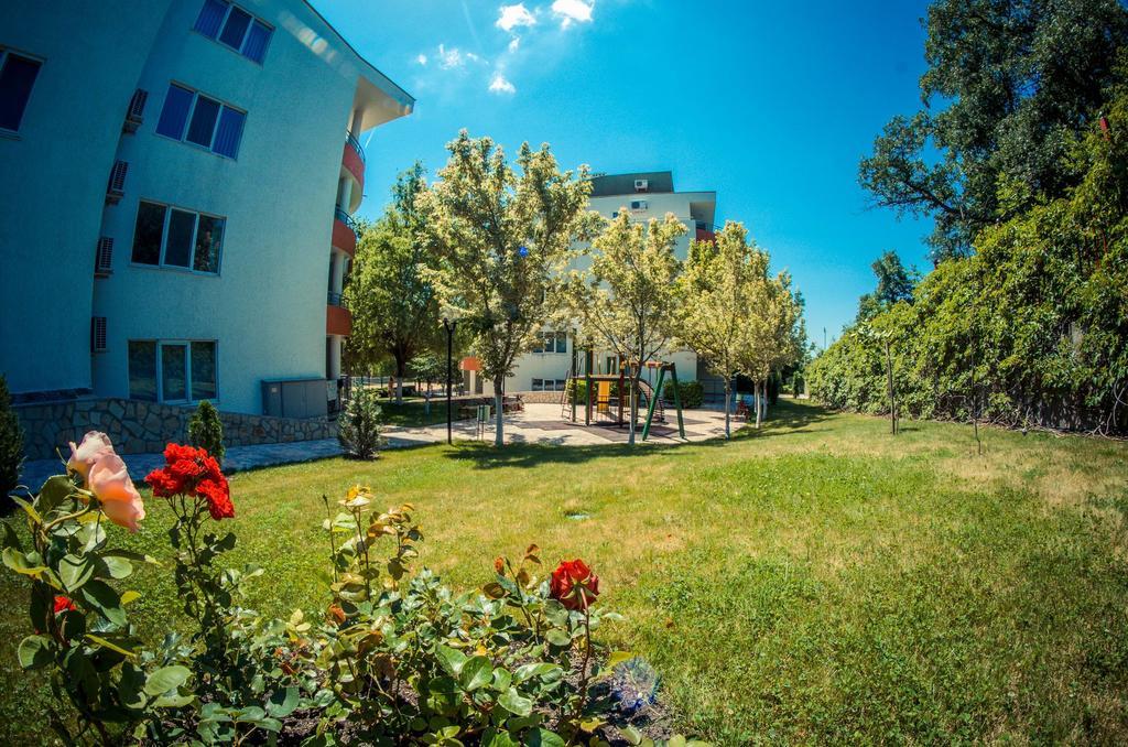 Gt Green Fort Beach Apartments Sunny Beach Dış mekan fotoğraf