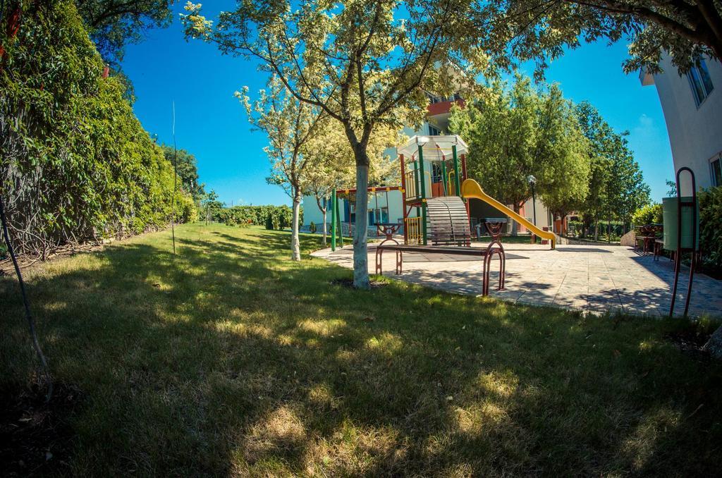 Gt Green Fort Beach Apartments Sunny Beach Dış mekan fotoğraf