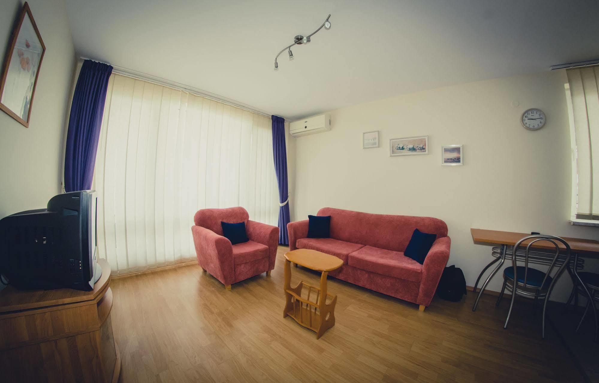 Gt Green Fort Beach Apartments Sunny Beach Dış mekan fotoğraf