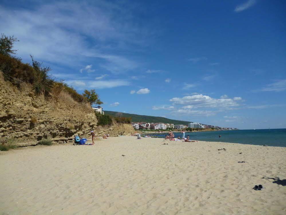 Gt Green Fort Beach Apartments Sunny Beach Dış mekan fotoğraf