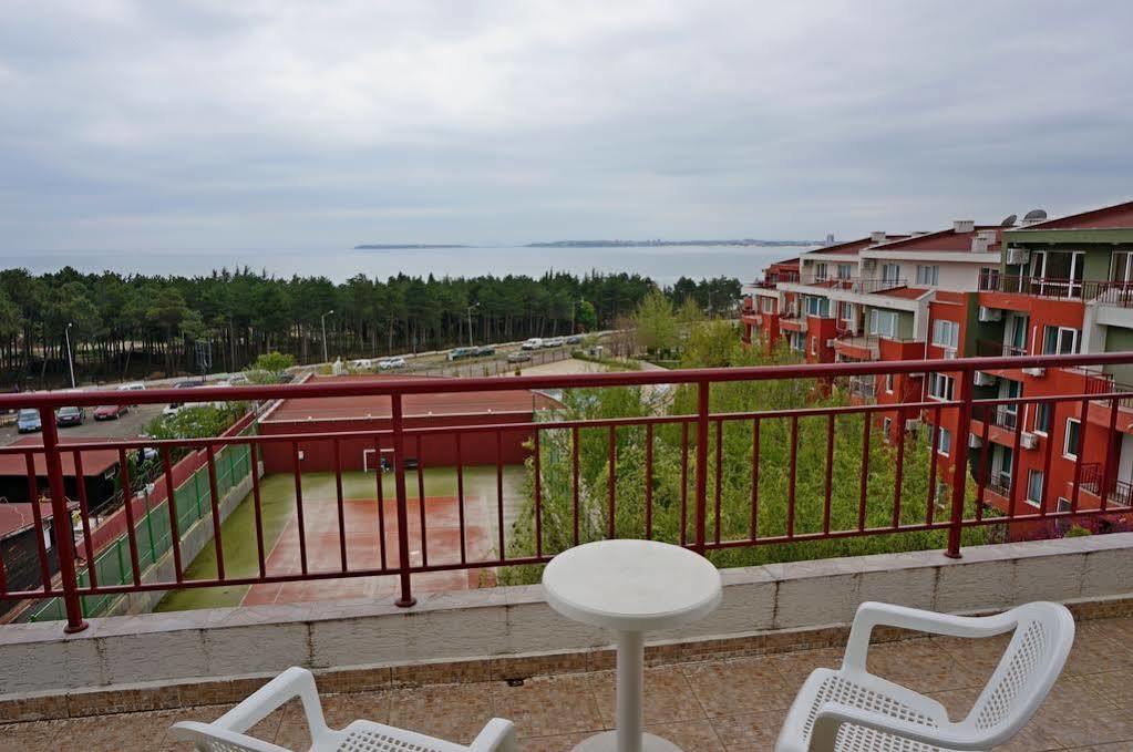 Gt Green Fort Beach Apartments Sunny Beach Dış mekan fotoğraf