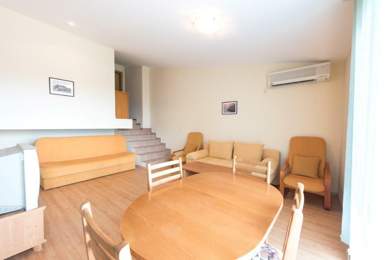 Gt Green Fort Beach Apartments Sunny Beach Dış mekan fotoğraf