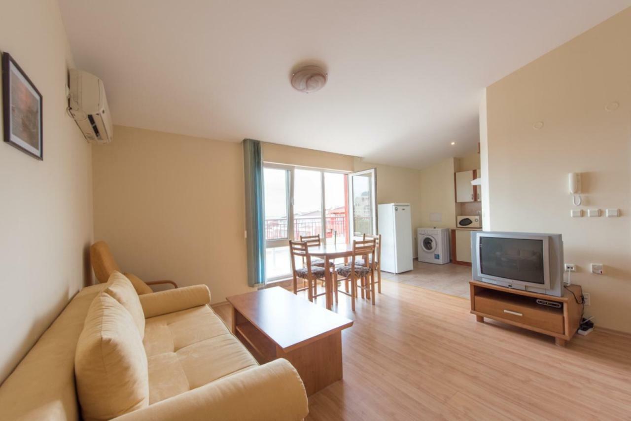 Gt Green Fort Beach Apartments Sunny Beach Dış mekan fotoğraf